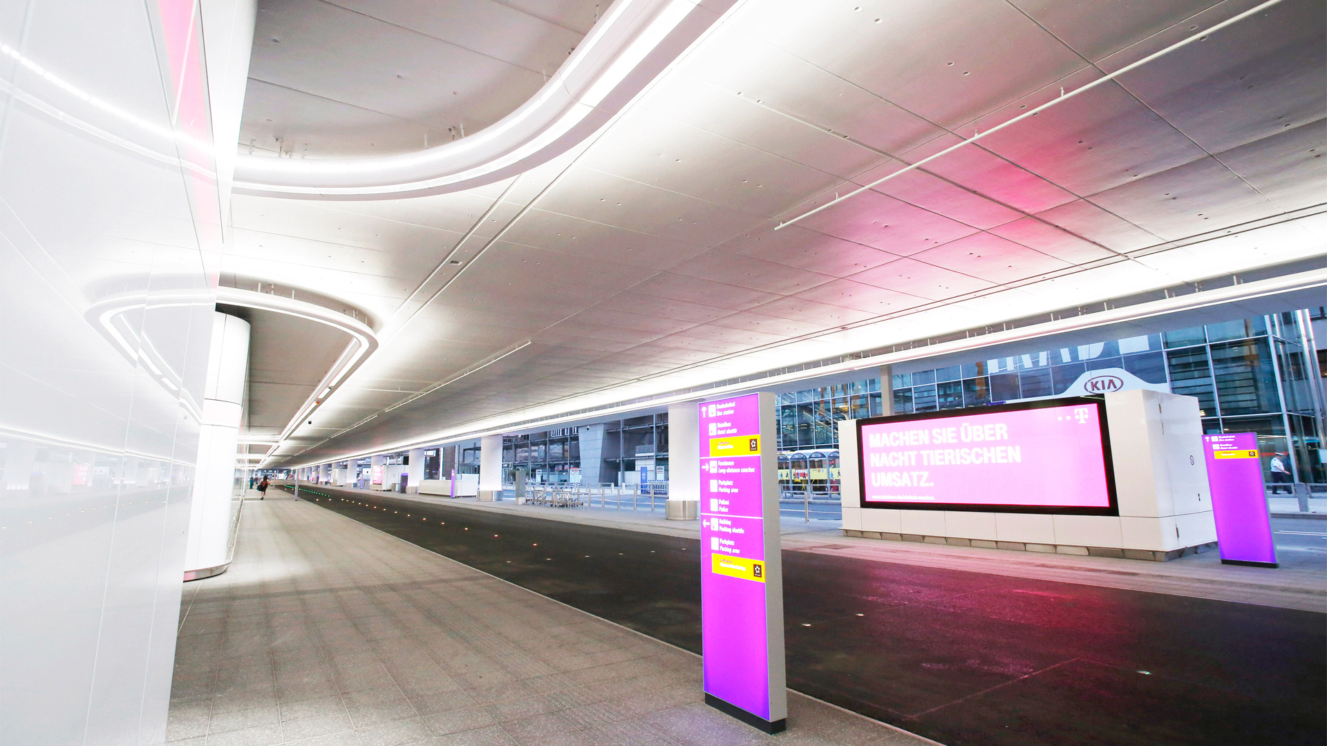 Flughafen Frankfurt | Referenz livebau smart electric